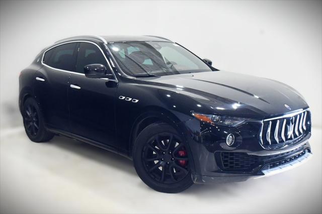 Photo of 2017 Rosso Rubino Mica Maserati Levante