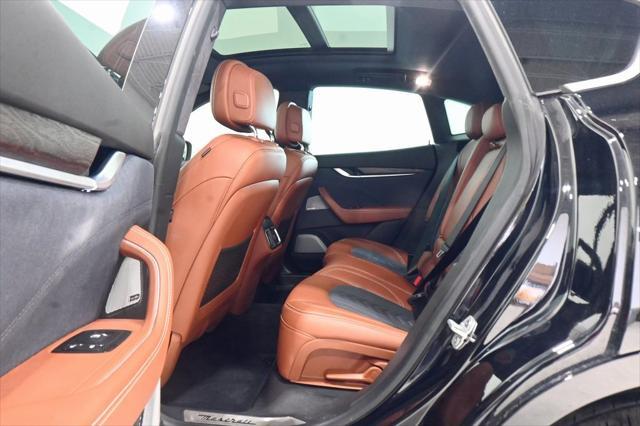 Photo of 2017 Rosso Rubino Mica Maserati Levante