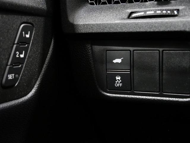 Photo of 2024 Urban Gray Pearl Honda CR-V Hybrid