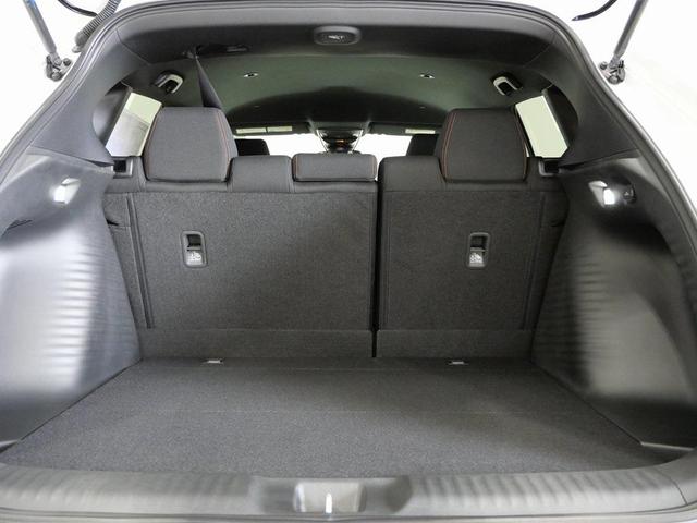 Photo of 2026 Platinum White Pearl Honda HR-V