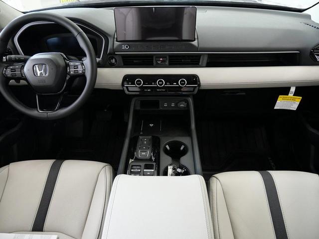 Photo of 2026 Obsidian Blue Pearl Honda Passport
