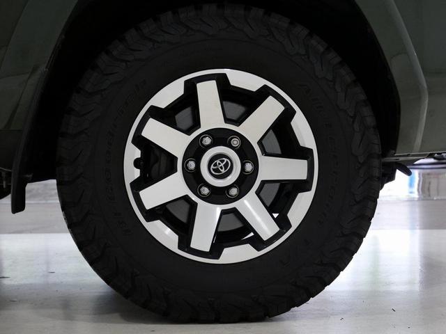 Photo of 2022 Army Green Toyota 4Runner