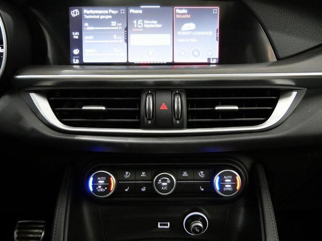 Photo of 2022 Vulcano Black Metallic Alfa Romeo Stelvio