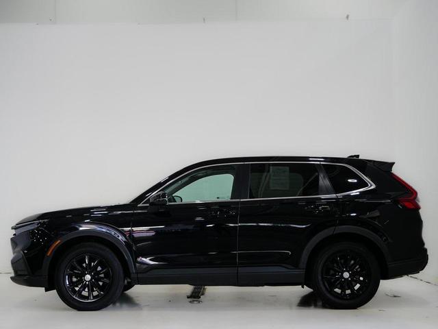 Photo of 2025 Crystal Black Pearl Honda CR-V