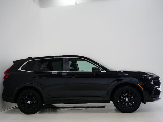 Photo of 2025 Crystal Black Pearl Honda CR-V