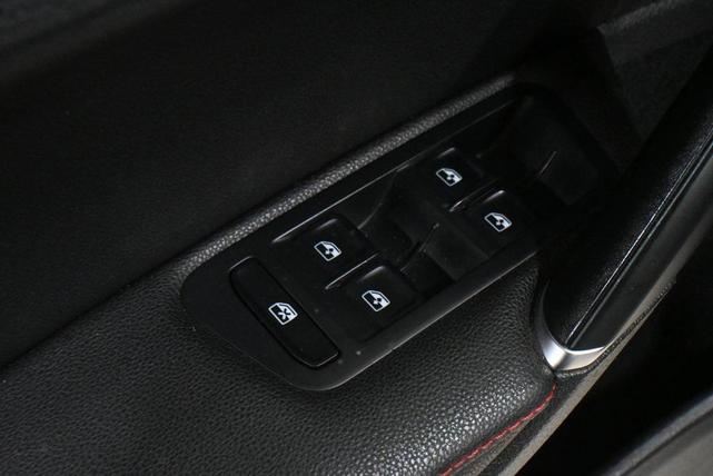 Photo of 2019 Deep Black Pearl Volkswagen Golf GTI