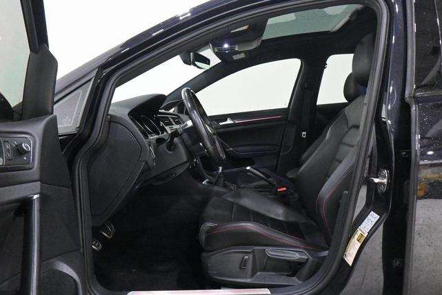 Photo of 2019 Deep Black Pearl Volkswagen Golf GTI