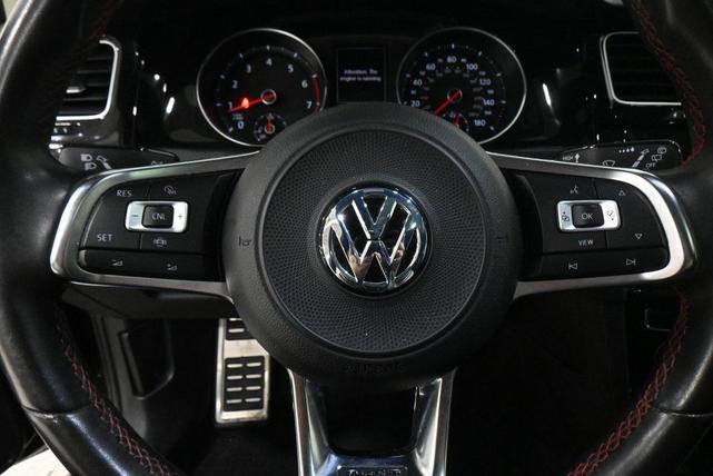 Photo of 2019 Deep Black Pearl Volkswagen Golf GTI
