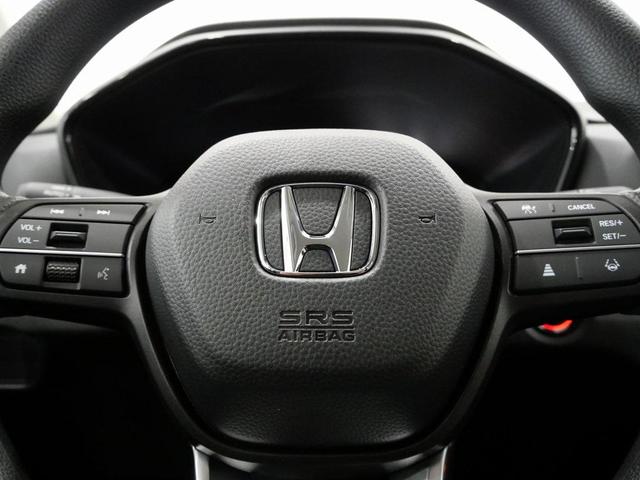 Photo of 2026 Platinum White Pearl Honda CR-V