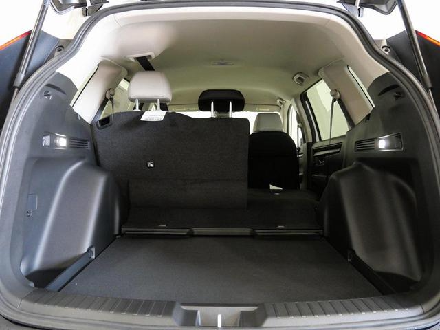 Photo of 2026 Platinum White Pearl Honda CR-V