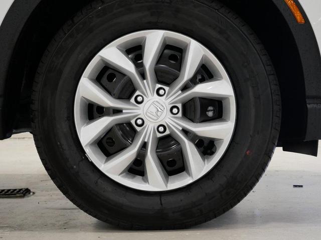 Photo of 2026 Platinum White Pearl Honda CR-V