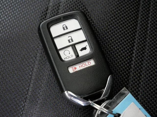 Photo of 2022 Crystal Black Pearl Honda CR-V