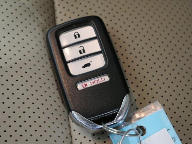 Photo of 2016 Blue Honda CR-V