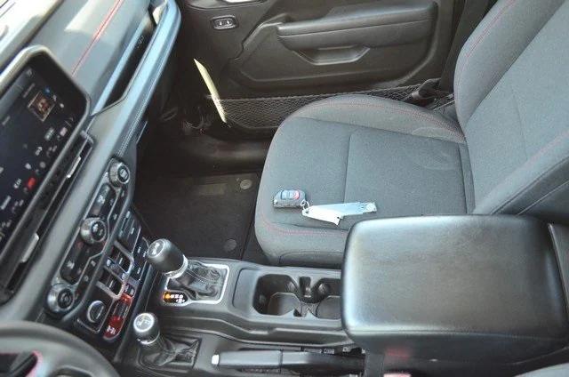 Photo of 2024 Black Clearcoat Jeep Wrangler
