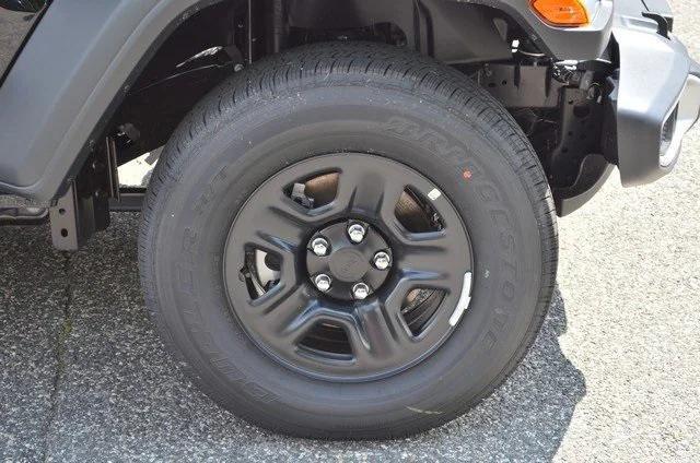 Photo of 2025 Black Clearcoat Jeep Gladiator