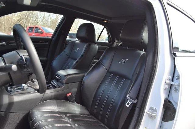 Photo of 2023 Bright White Chrysler 300