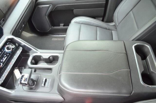 Photo of 2023 Onyx Black GMC Sierra 1500