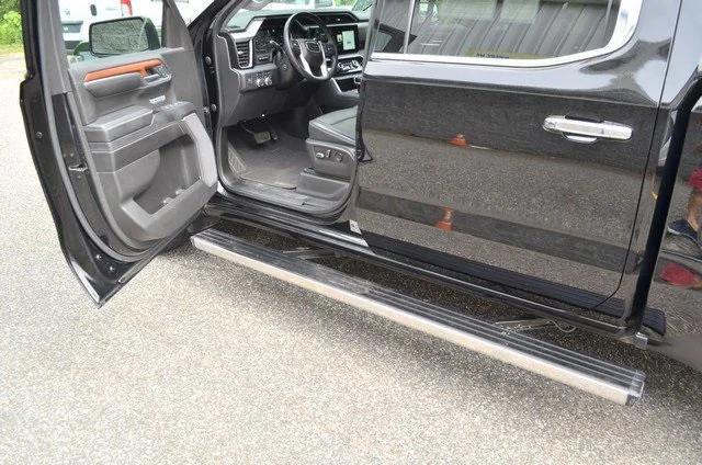 Photo of 2023 Onyx Black GMC Sierra 1500