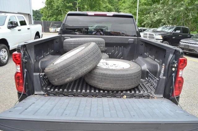 Photo of 2019 Black Chevrolet Silverado 1500