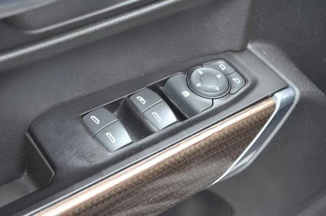 Photo of 2019 Black Chevrolet Silverado 1500