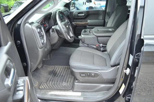 Photo of 2019 Black Chevrolet Silverado 1500