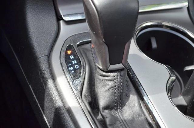 Photo of 2020 Bright White Clearcoat Jeep Grand Cherokee