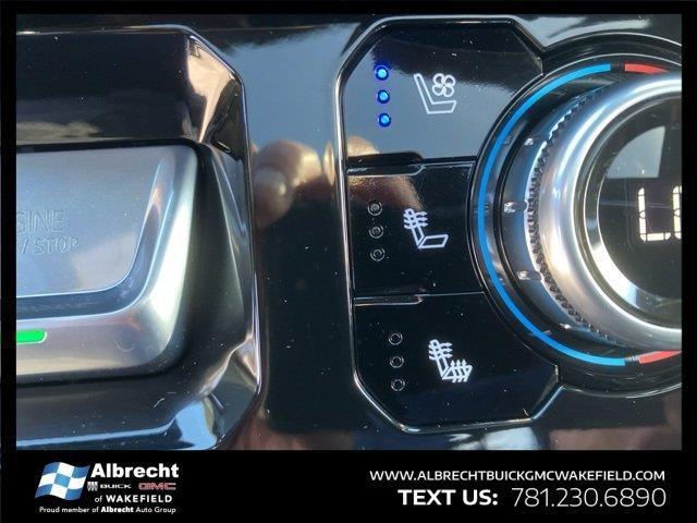 Photo of 2023 Summit White GMC Sierra 1500