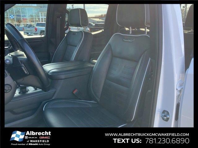Photo of 2023 Summit White GMC Sierra 1500