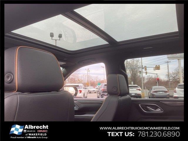 Photo of 2023 Onyx Black GMC Yukon XL