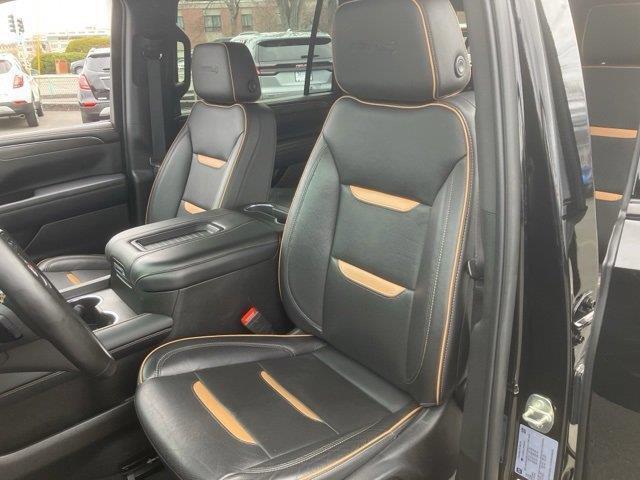 Photo of 2023 Onyx Black GMC Yukon XL