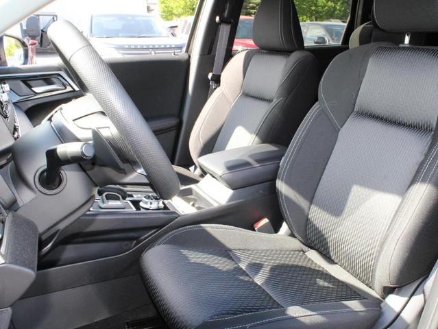 Photo of 2025 Labrador Black Pearl Mitsubishi Outlander PHEV