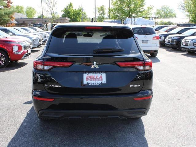 Photo of 2025 Labrador Black Pearl Mitsubishi Outlander PHEV