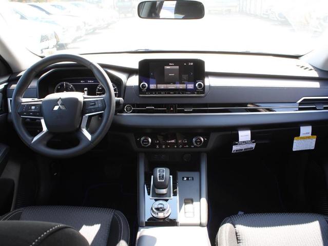 Photo of 2025 Labrador Black Pearl Mitsubishi Outlander PHEV