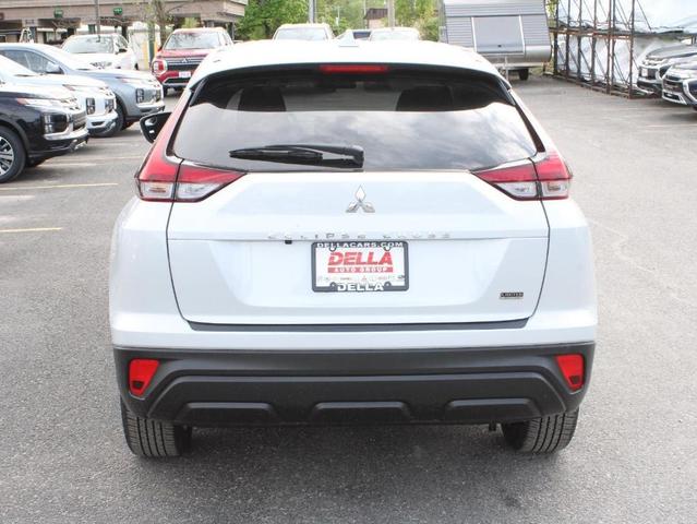 Photo of 2025 White Diamond Mitsubishi Eclipse Cross