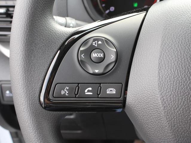 Photo of 2025 White Diamond Mitsubishi Eclipse Cross