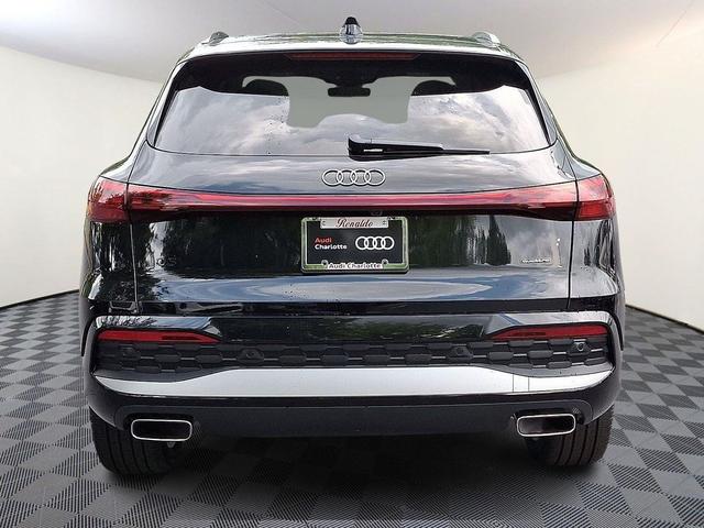 Photo of 2025 MYTHOS BLACK Audi Q5