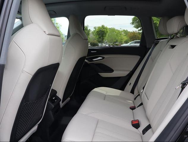 Photo of 2025 MYTHOS BLACK Audi Q6 e-tron