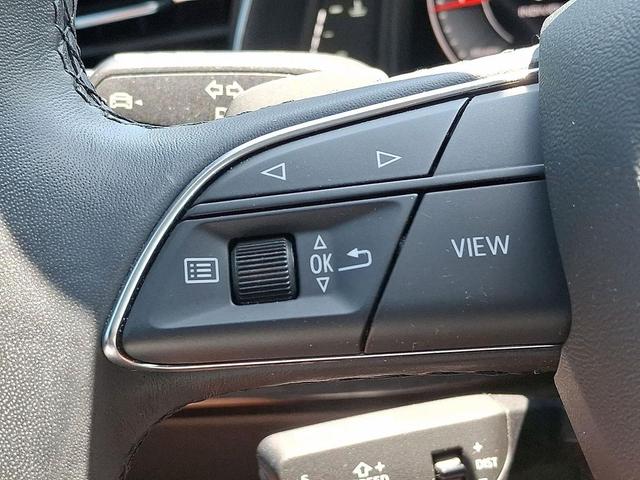 Photo of 2023 Mythos Black Metallic Audi Q7
