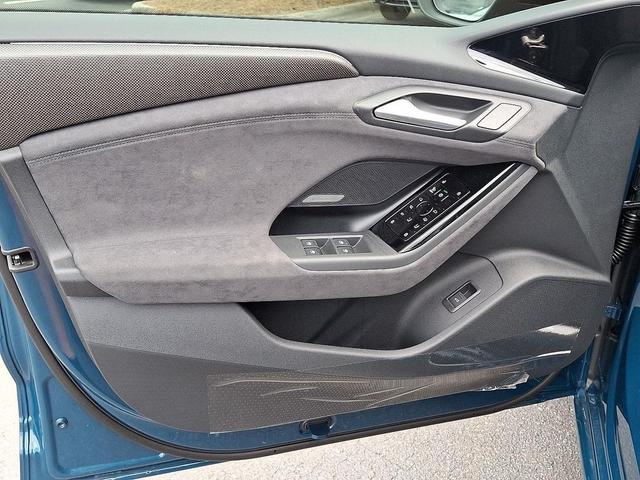 Photo of 2025 Malpelo Blue Metallic Audi S6 e-tron