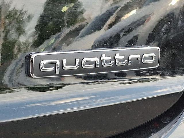 Photo of 2022 Mythos Black Metallic Audi Q8