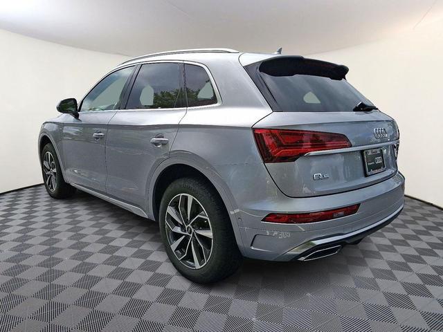 Photo of 2025 Florett Silver Metallic Audi Q5