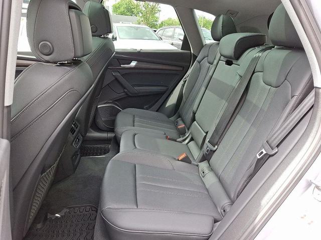 Photo of 2025 Florett Silver Metallic Audi Q5
