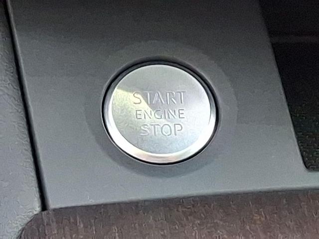 Photo of 2025 Florett Silver Metallic Audi Q5