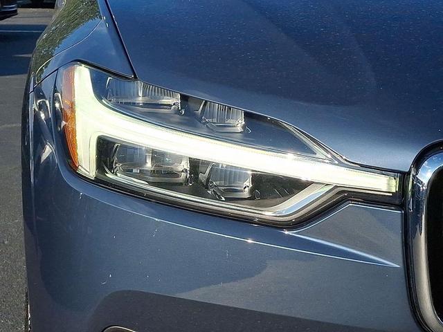 Photo of 2020 Denim Blue Metallic Volvo XC60