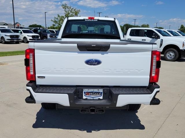Photo of 2025 Oxford White Ford F-250