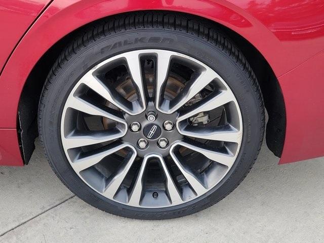 Photo of 2019 Ruby Red Metallic Tinted Clearcoat Lincoln Continental