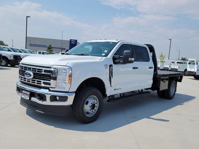 Photo of 2026 Oxford White Ford F-350