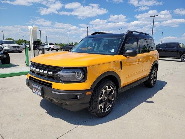 Photo of 2022 Cyber Orange Metallic Tricoat Ford Bronco Sport