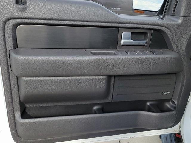 Photo of 2014 White Ford F-150