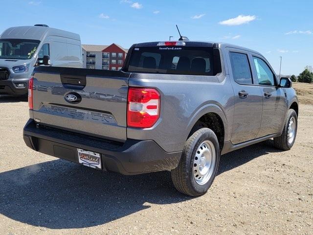 Photo of 2025 Carbonized Gray Metallic Ford Maverick